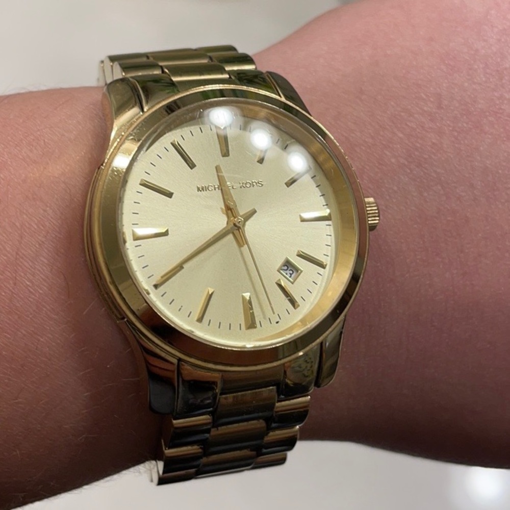 Michael Kors gold watch - Picture 6 of 6
